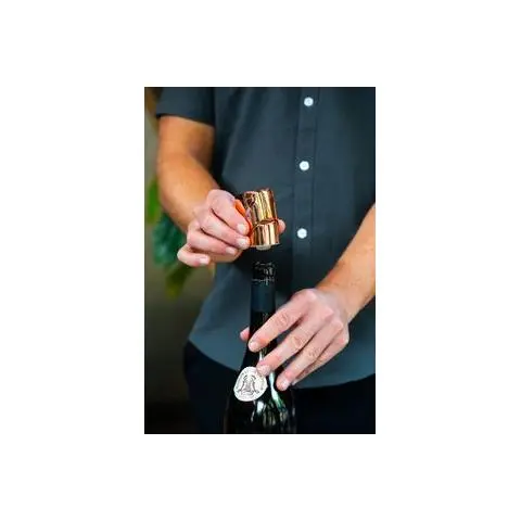 wcscop2 wine champagne stopper copper 2.webp