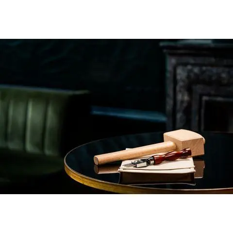 cklb001 lewis bag 2.webp