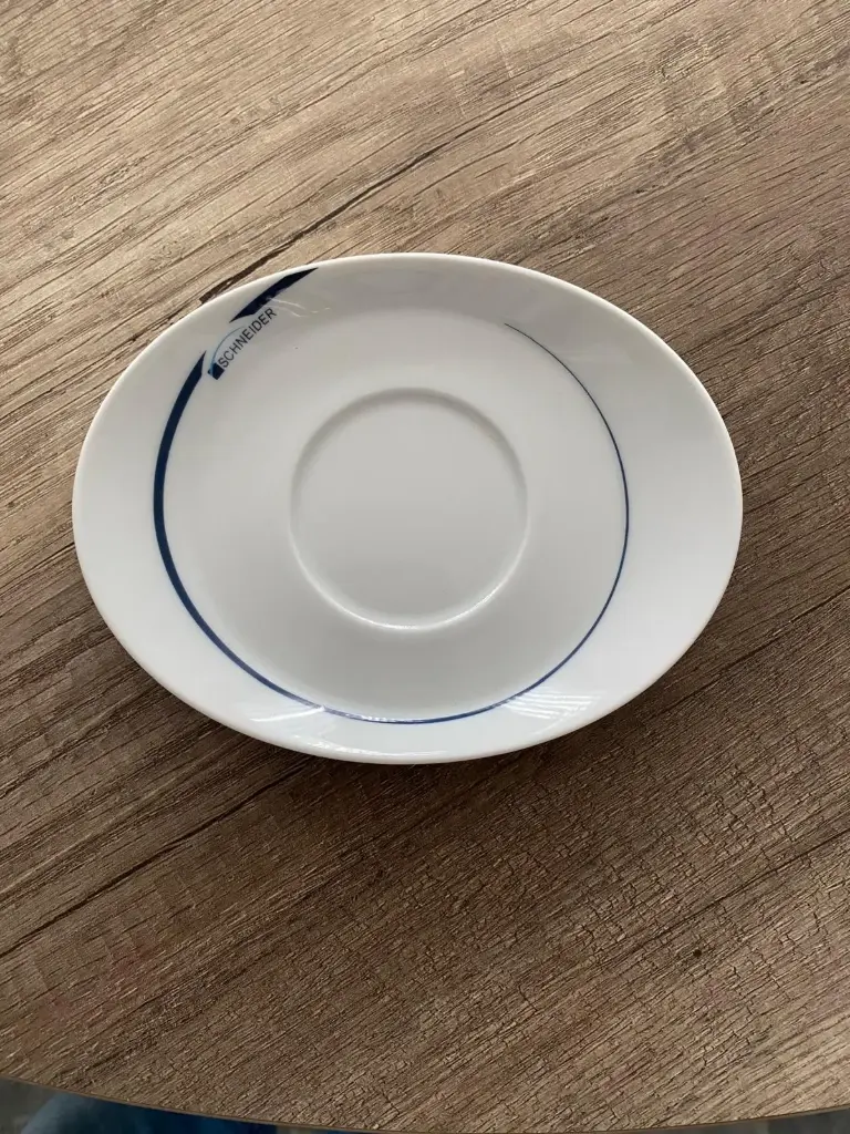 Untere oval zu Kaffeetasse - / -becher Logo Schneider - Restposten   